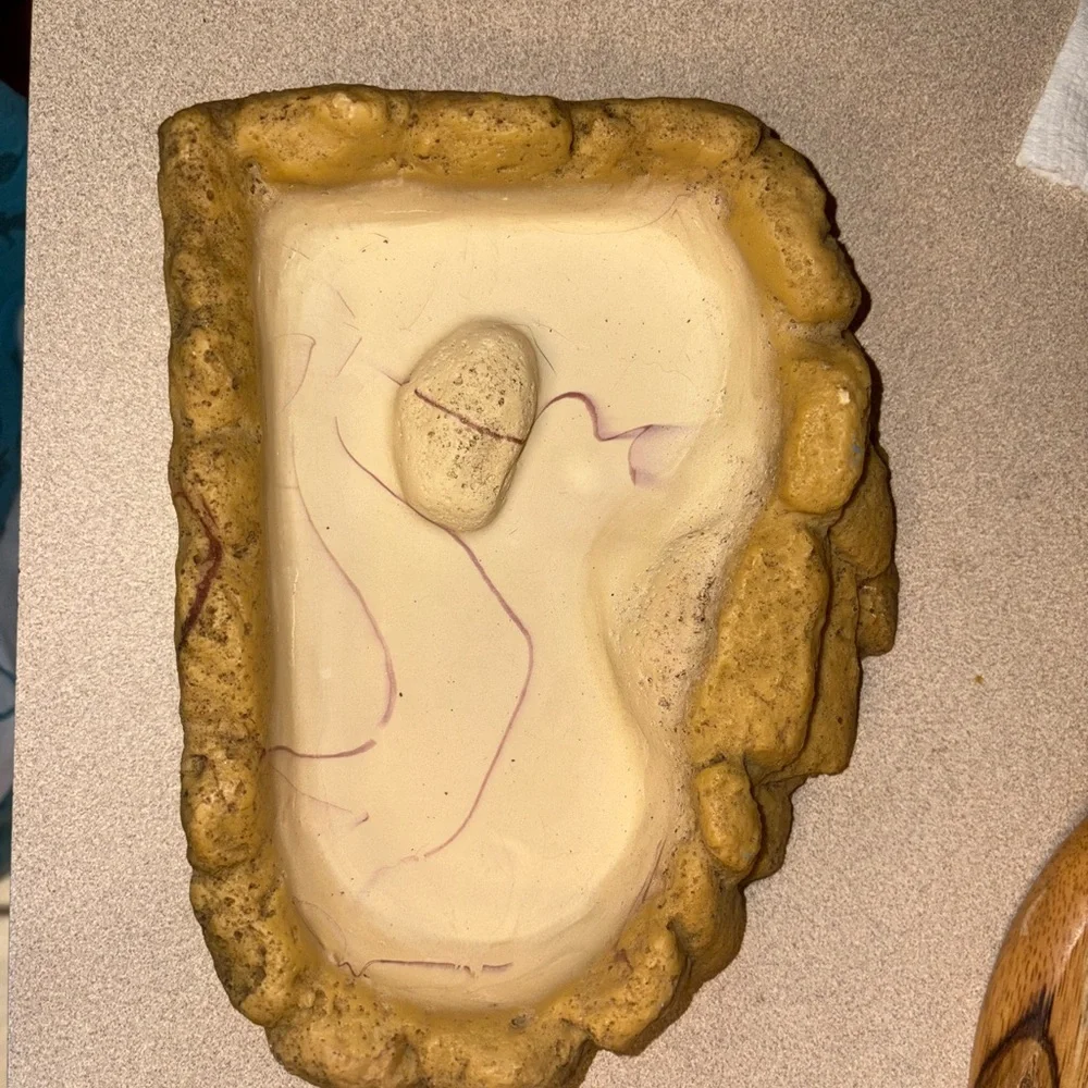 N/A small stone